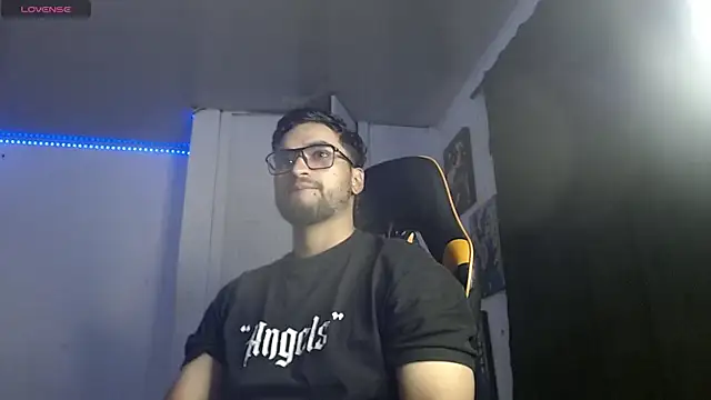 Snapshot of Chrys_harris77 chatting on November 26, 2025, 1:49 am Chrys harris77 online show from November 26, 2025, 1:49 am