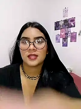 Renata Zoe online show from September 28, 2025, 1:56 am