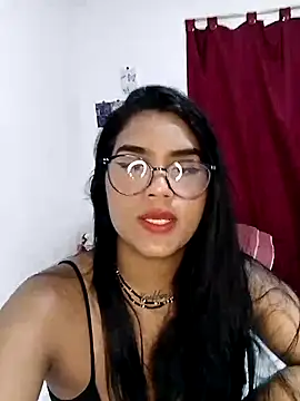 Renata Zoe online show from November 6, 2025, 1:09 am