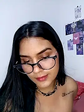 Renata Zoe online show from October 9, 2025, 2:34 am