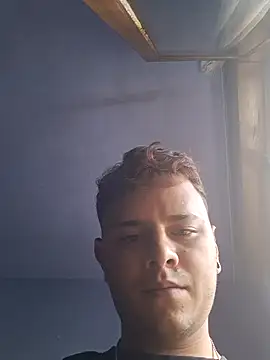 Meenlove online show from September 18, 2025, 1:25 pm