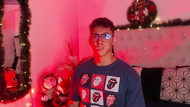 SalvadorFit online show from December 17, 2025, 8:36 pm