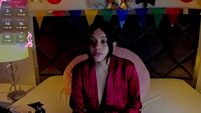 Snapshot of MeganMyerss_ chatting on September 27, 2025, 8:04 pm MeganMyerss online show from September 27, 2025, 8:04 pm