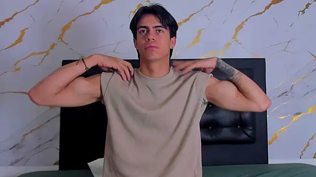 cody pipper  online show from October 10, 2025, 1:01 pm