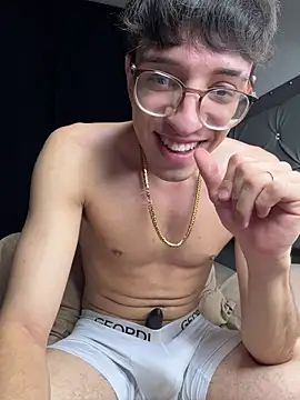 Snapshot of arthurdavies chatting on October 30, 2025, 4:33 am arthurdavies online show from October 30, 2025, 4:33 am