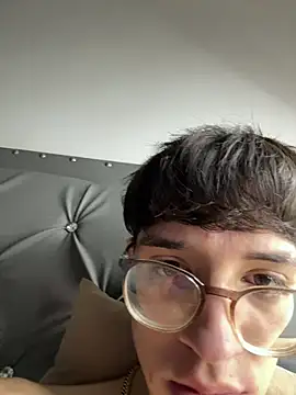 Snapshot of arthurdavies chatting on November 10, 2025, 3:33 am arthurdavies online show from November 10, 2025, 3:33 am