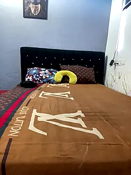 Daavikolovivi online show from November 17, 2025, 8:24 pm