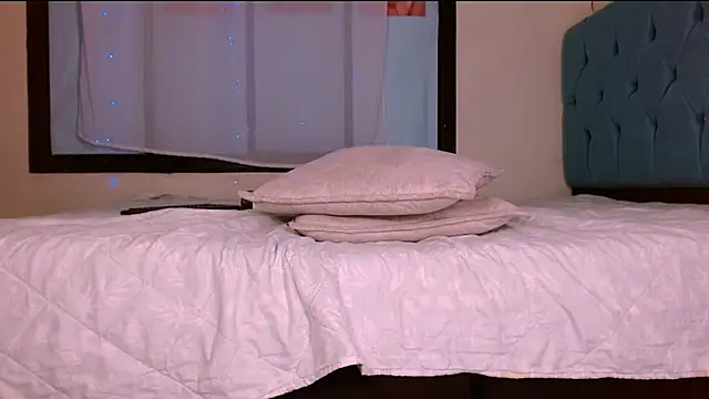 paula verydirtyhot online show from October 2, 2025, 12:25 am