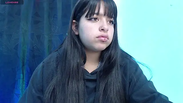 Snapshot of queen_salomme chatting on October 9, 2025, 12:06 pm queen salomme online show from October 9, 2025, 12:06 pm