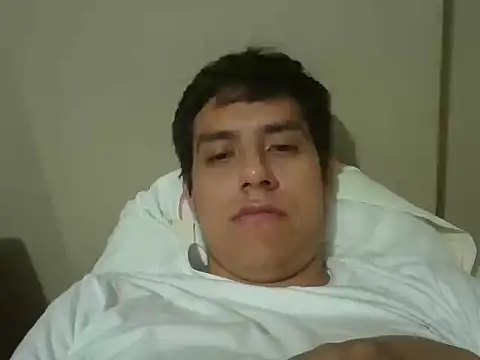 Snapshot of supguyLat chatting on June 4, 2026, 5:34 am supguyLat online show from June 4, 2026, 5:34 am