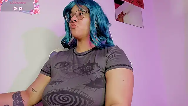 Lilithh Kuro online show from February 14, 2026, 12:44 am