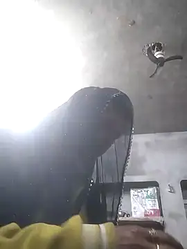 Hott cutgirl online show from February 5, 2026, 5:31 pm