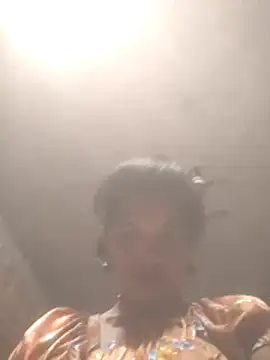 Snapshot of Hott_cutgirl chatting on November 9, 2025, 2:32 pm Hott cutgirl online show from November 9, 2025, 2:32 pm