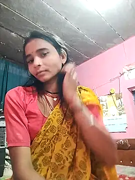 Snapshot of R_Roshni chatting on December 15, 2025, 5:35 am R Roshni online show from December 15, 2025, 5:35 am