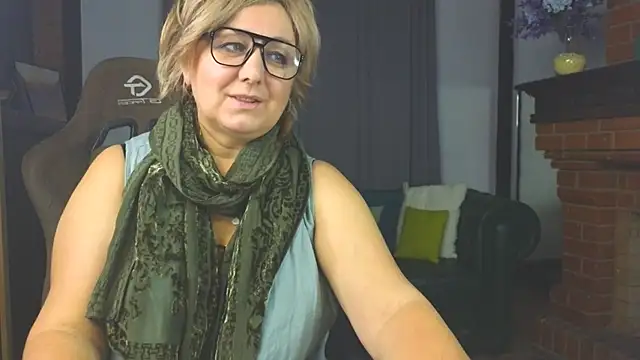 Marta Wils online show from November 28, 2025, 4:01 am