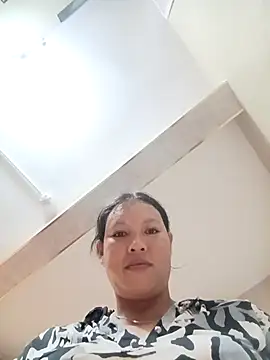 Snapshot of callistra chatting on October 19, 2025, 1:58 pm callistra online show from October 19, 2025, 1:58 pm