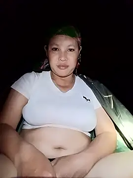 Snapshot of callistra chatting on November 17, 2025, 12:09 pm callistra online show from November 17, 2025, 12:09 pm