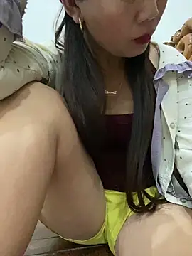 Milky-milk online show from April 23, 2026, 1:35 pm