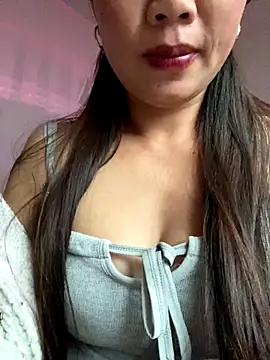 Milky-milk online show from December 2, 2025, 11:39 pm