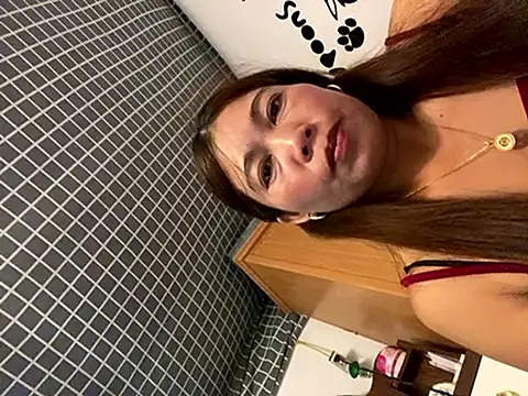 Milky-milk online show from October 26, 2025, 1:44 pm