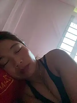 Milky-milk online show from October 15, 2025, 11:24 pm