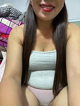 Snapshot of Milky-milk chatting on July 23, 2026, 2:35 pm Milky-milk online show from July 23, 2026, 2:35 pm