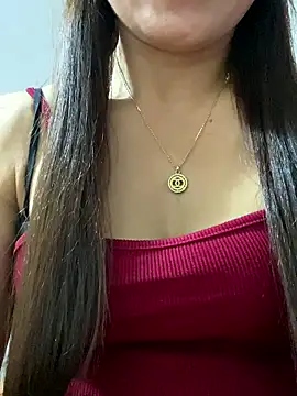 Milky-milk online show from November 12, 2025, 1:15 pm