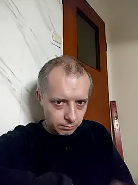 szajbusek41 online show from February 5, 2026, 5:36 am