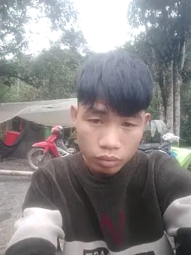 Snapshot of Nhyy_xx chatting on October 15, 2025, 5:17 am Nhyy xx online show from October 15, 2025, 5:17 am