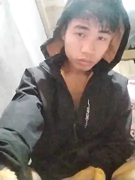 Snapshot of Nhyy_xx chatting on November 7, 2025, 11:52 pm Nhyy xx online show from November 7, 2025, 11:52 pm