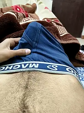 Snapshot of king_boy070 chatting on January 9, 2026, 5:25 am king boy070 online show from January 9, 2026, 5:25 am