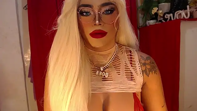 Snapshot of Tasha_Goddess chatting on June 12, 2026, 6:33 am Tasha Goddess online show from June 12, 2026, 6:33 am