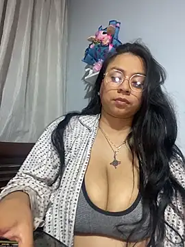 Snapshot of Rouus14 chatting on November 15, 2025, 8:07 am Rouus14 online show from November 15, 2025, 8:07 am