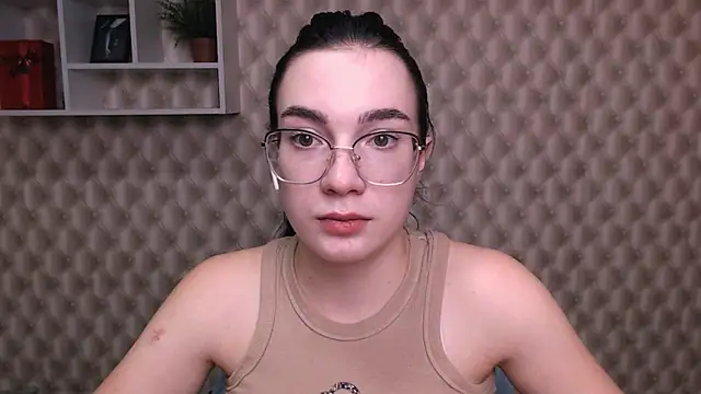 MiraBabe  online show from September 23, 2025, 10:00 am