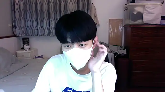 Snapshot of kai101010 chatting on November 21, 2025, 1:32 pm kai101010 online show from November 21, 2025, 1:32 pm