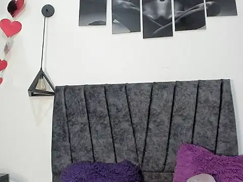 skinny kinkyxx online show from October 1, 2025, 9:29 pm