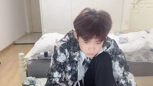 Snapshot of xlong00099 chatting on November 8, 2025, 8:29 am xlong00099 online show from November 8, 2025, 8:29 am