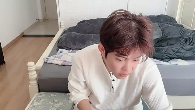 Snapshot of xlong00099 chatting on November 25, 2025, 2:34 am xlong00099 online show from November 25, 2025, 2:34 am