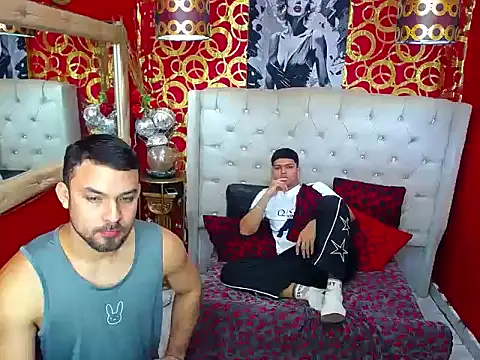 LATINBOYSPEIN online show from September 29, 2025, 7:19 pm