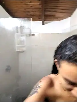 Suzanelee1 online show from November 7, 2025, 4:11 pm