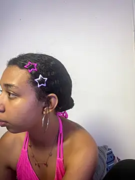 Suzanelee1 online show from February 2, 2026, 11:26 pm