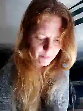 anayshotgirl online show from October 15, 2025, 8:06 pm