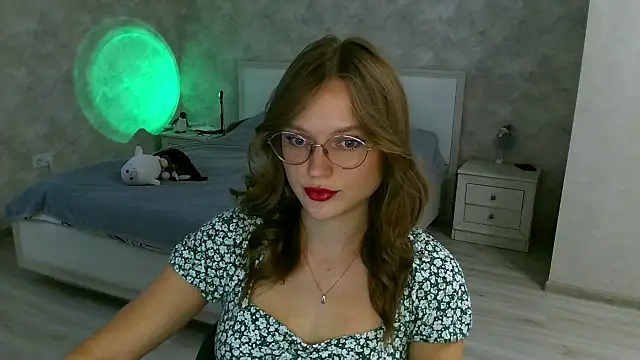 Miss Diamond Maria online show from September 26, 2025, 10:00 am