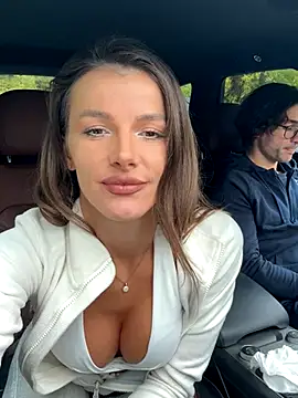 Snapshot of fit_vic chatting on October 10, 2025, 10:49 am fit vic online show from October 10, 2025, 10:49 am