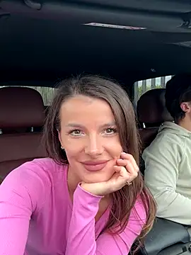 Snapshot of fit_vic chatting on October 21, 2025, 12:04 pm fit vic online show from October 21, 2025, 12:04 pm