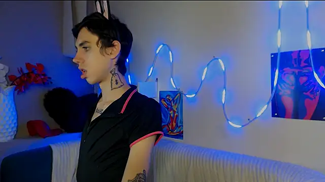 AlexNaughty14 online show from October 12, 2025, 7:54 am