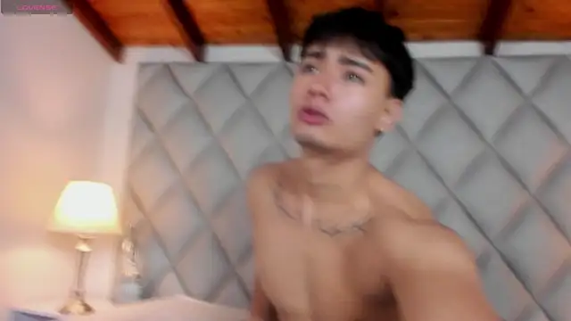 Clement Reyes online show from November 21, 2025, 12:37 pm