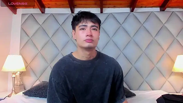 Clement Reyes online show from January 6, 2026, 7:40 pm