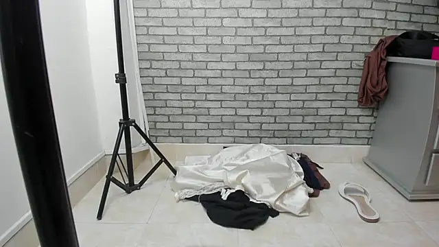 BDSM MEDUZA online show from October 27, 2025, 12:28 pm