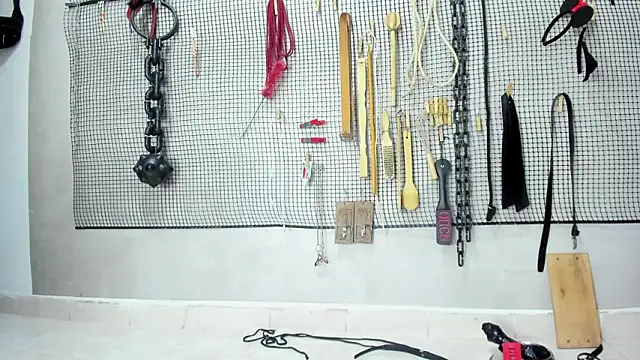 BDSM MEDUZA online show from February 8, 2026, 1:09 pm